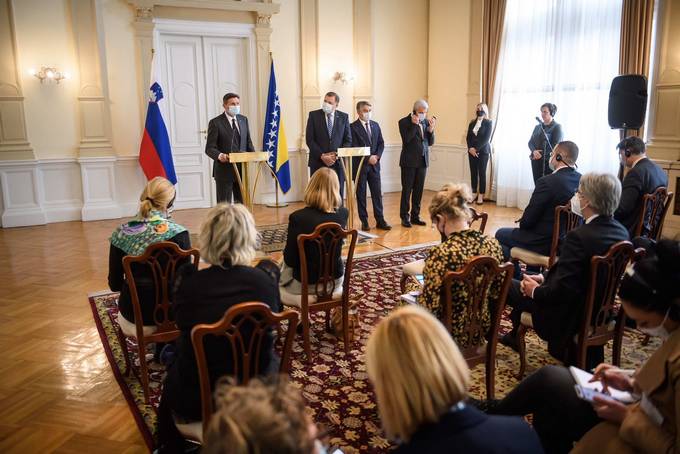 Predsednik Pahor v Sarajevu napovedal donacijo cepiv in znova potrdil slovensko podporo Bosni in Hercegovini na njeni evropski poti